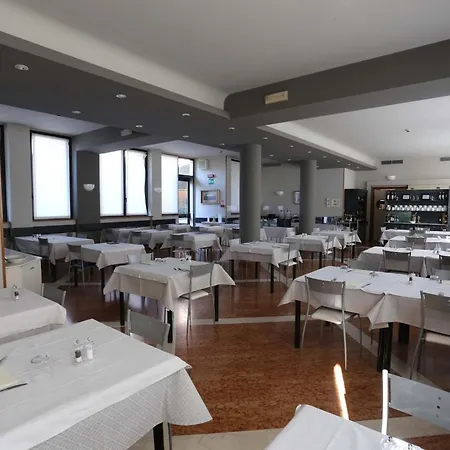 Roma Hotel