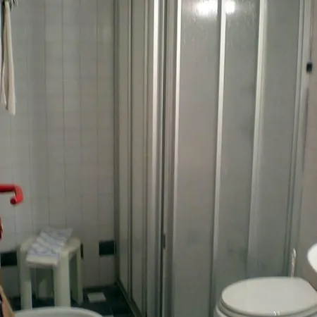 Отель Roma 3*